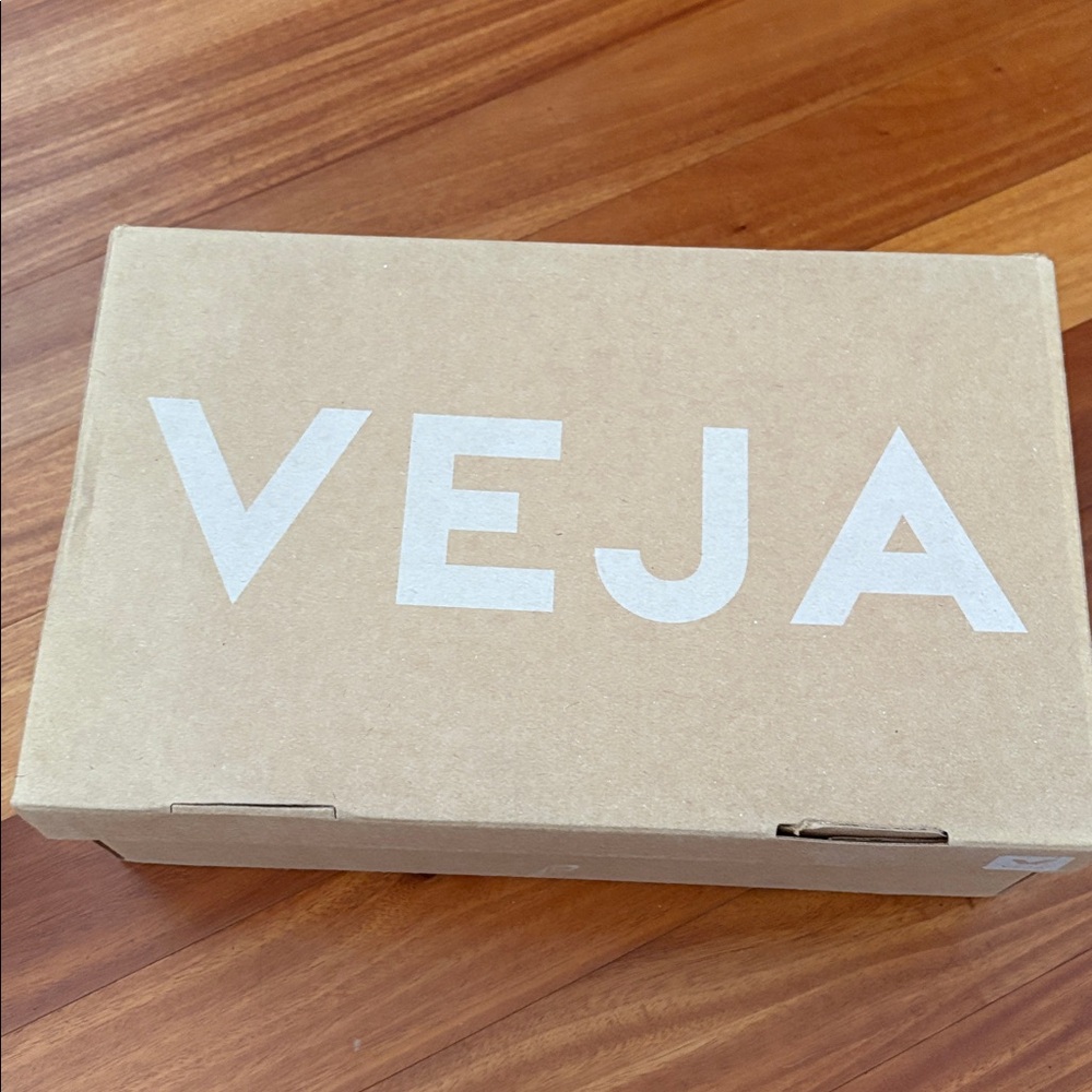 Veja Venturi ripstop VEJA X EMIR SHIRO size EU 36 US 5 - Picture 7 of 15